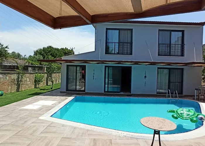 Talia * 库萨达斯